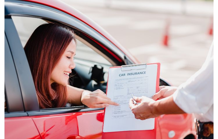 Five Essential Things to Look at before Renewing Car Insurance